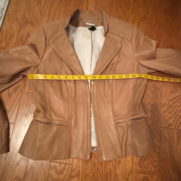 Women's Caramel Brown Leather Jacket - Picture 6 of 8